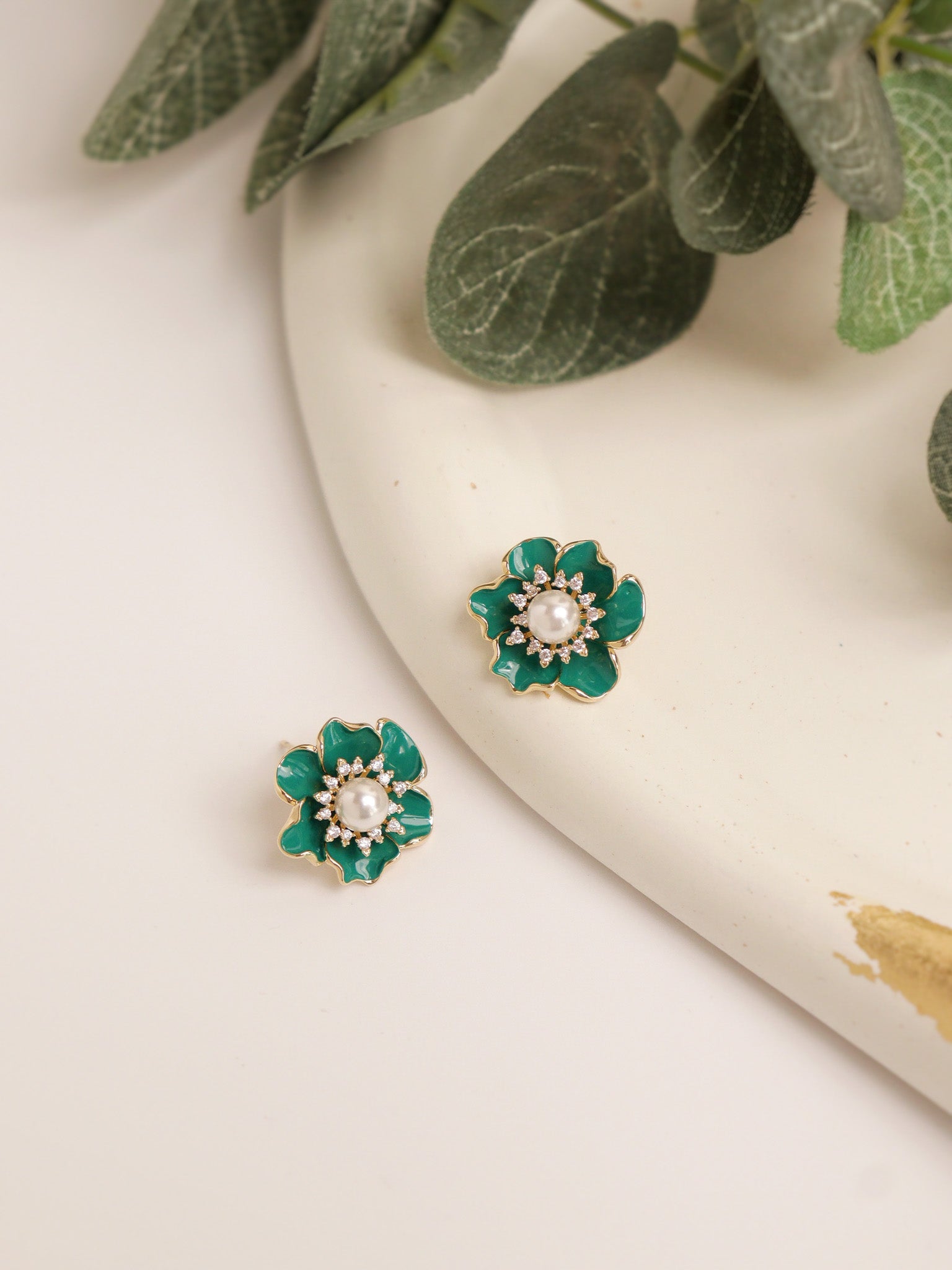 Emerald Enamel Dewdrop Pearl Stud