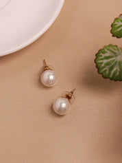 The Pearl Story -Ivory White Pearl Stud Earrings