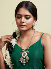 Aria Parrot and Pearls Long Necklace Set