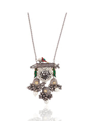 Aria Parrot and Pearls Long Necklace Set