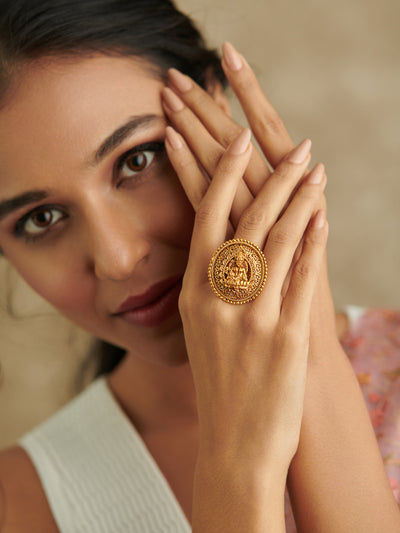 TJ-R60W - White Color Gold Plated Thappa Jadau Kundan Ring – Mortantra