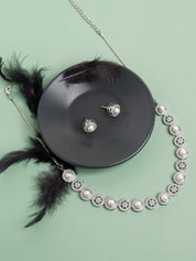 Streak of Pearl Necklace Set