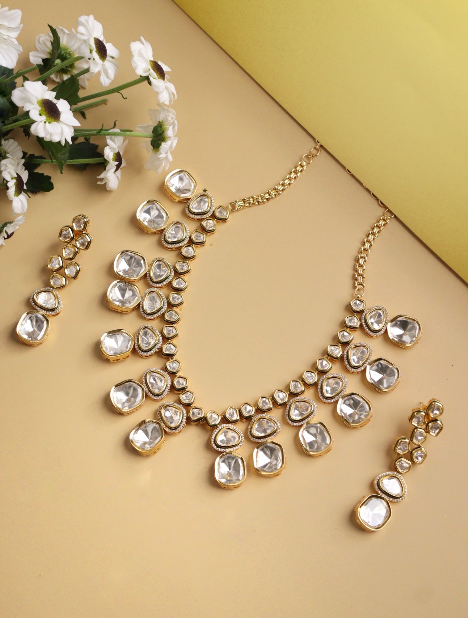 Bridal Shapes of Kundan Necklace Set