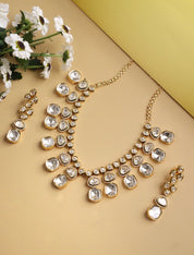 Bridal Shapes of Kundan Necklace Set